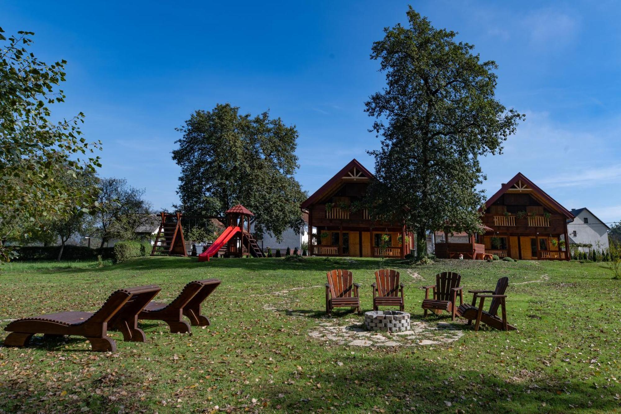 Riverside Apartments Otočac 外观 照片